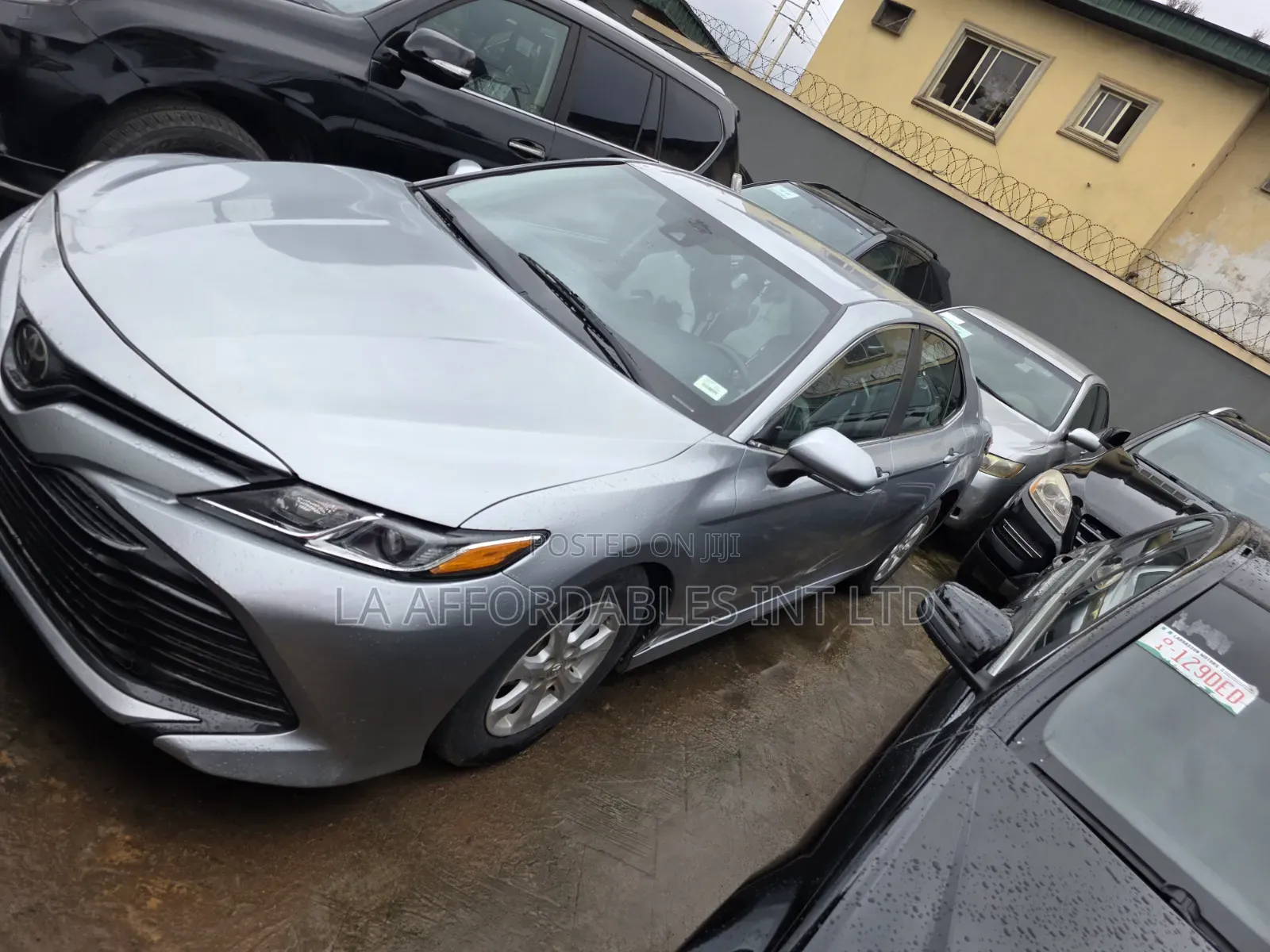 Toyota Camry SE (2.5L 4cyl 8A) 2019 Silver