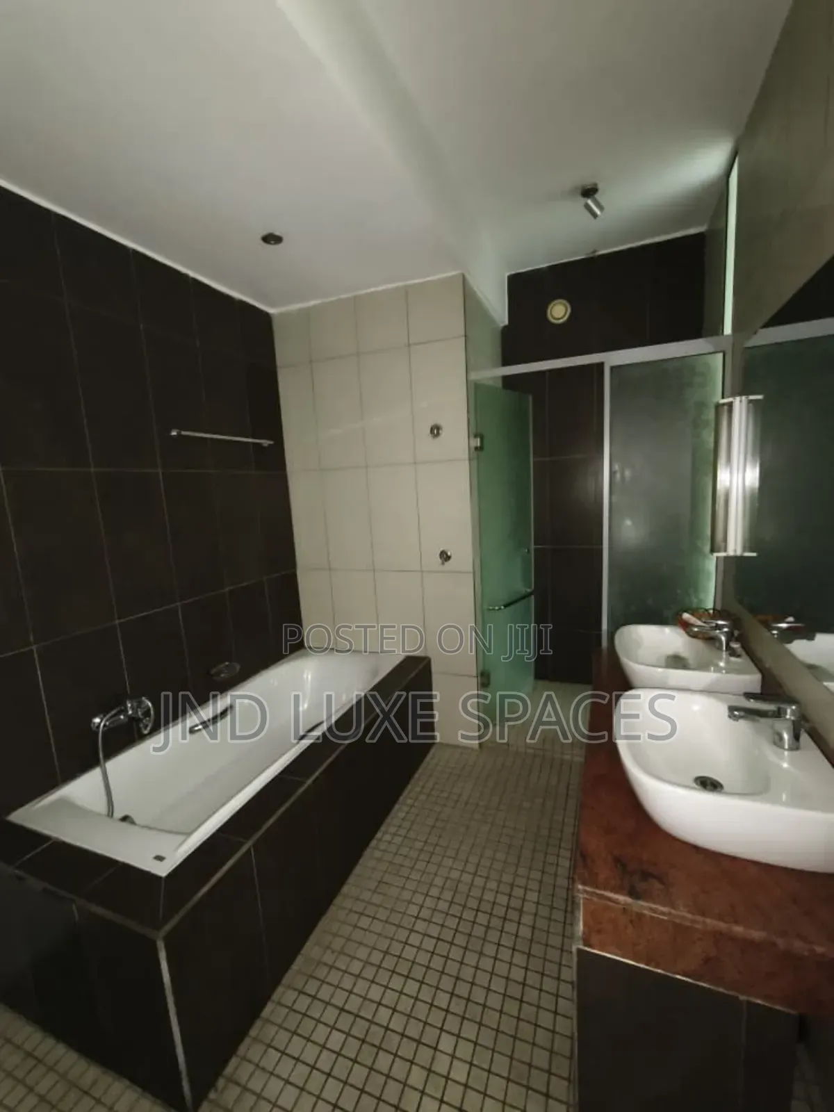 3bdrm Apartment in Ikeja GRA for rent