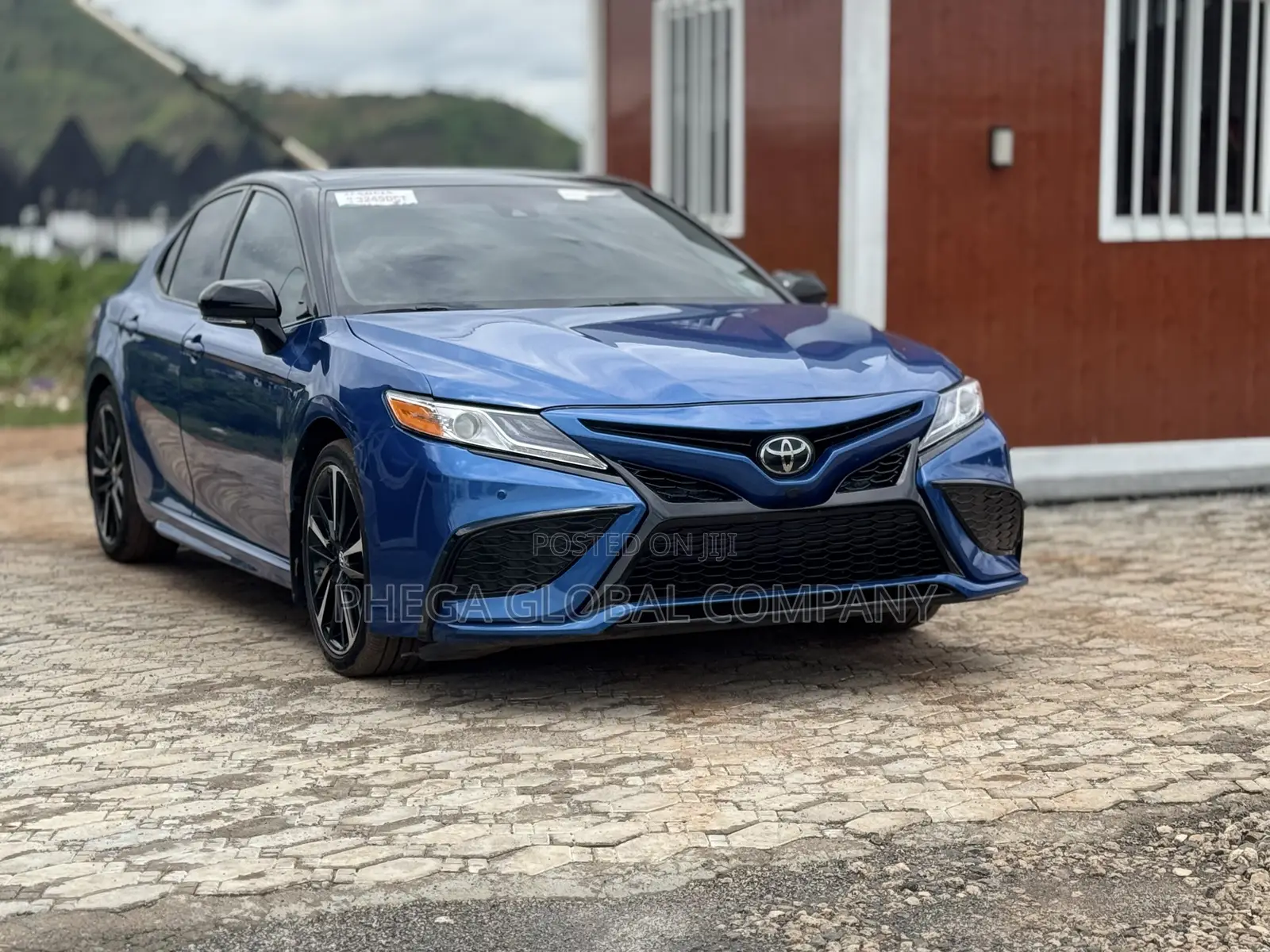 Toyota Camry XSE (2.5L 4cyl 8A) 2019 Blue