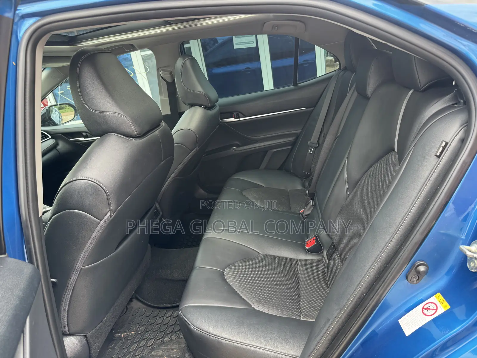 Toyota Camry XSE (2.5L 4cyl 8A) 2019 Blue