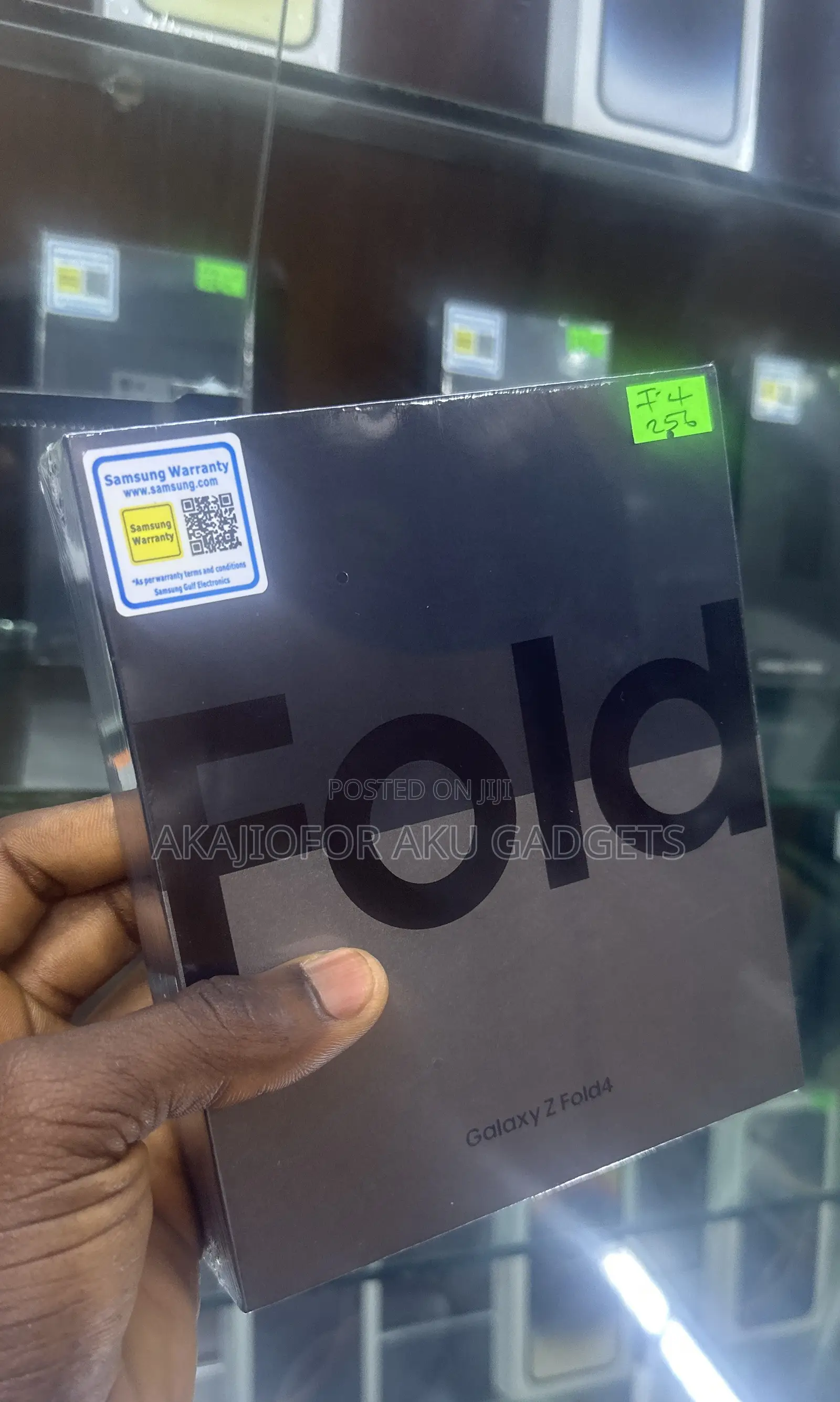 New Samsung Galaxy Z Fold4 256 GB Black