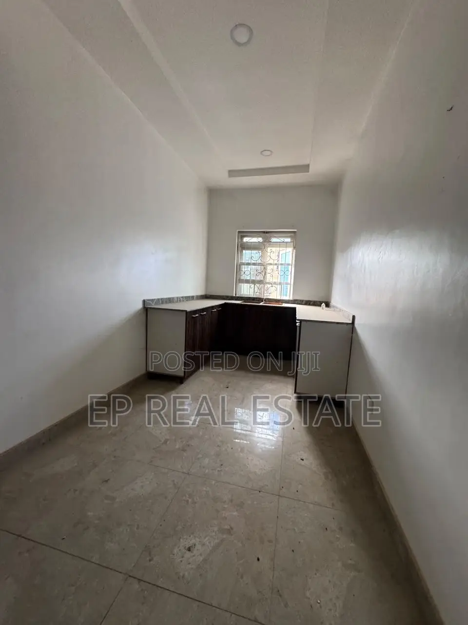 7bdrm Mansion in Katampe Extension for sale