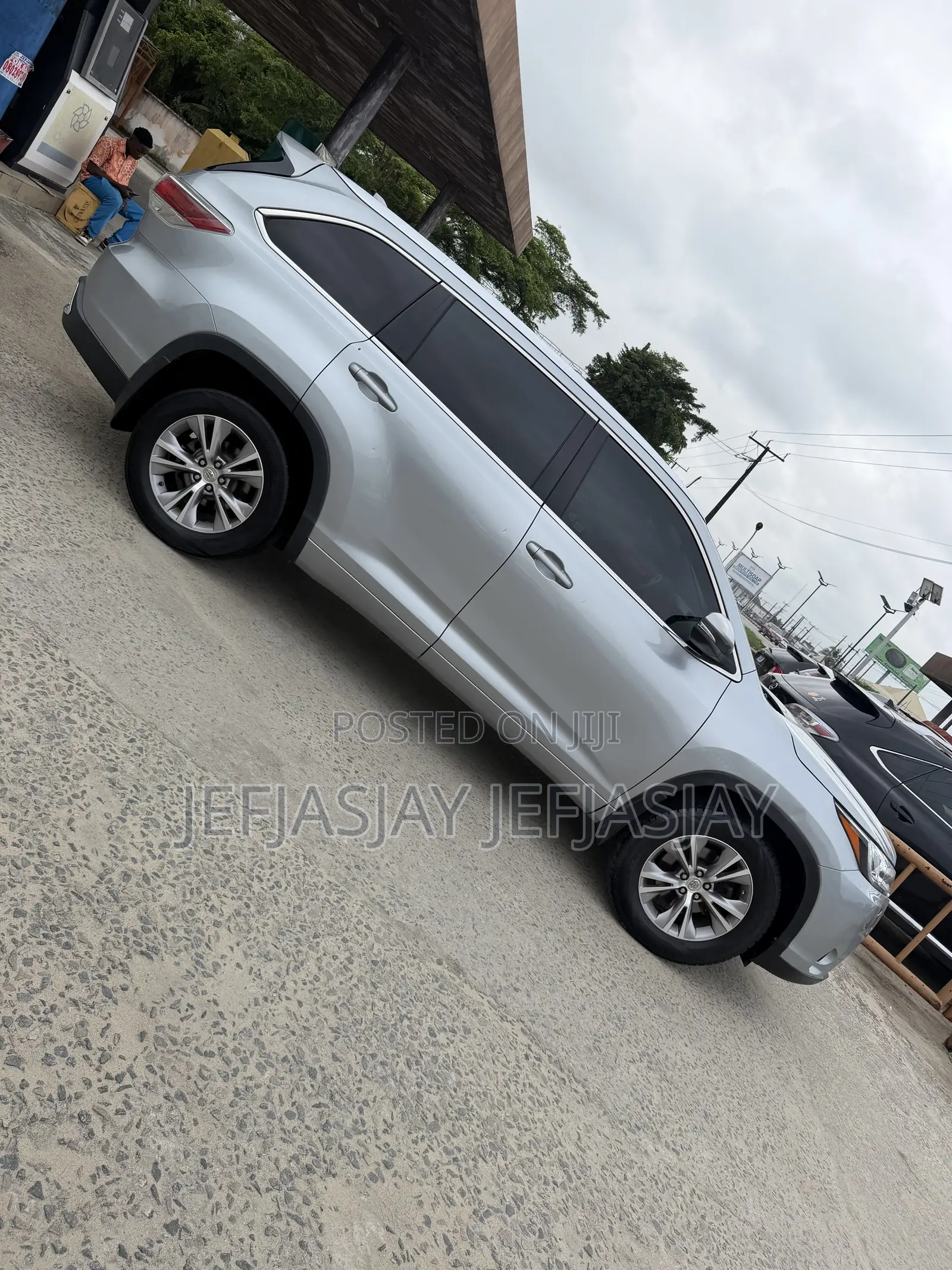 Toyota Highlander XLE 4dr SUV AWD (3.5L 6cyl 6A) 2015 Silver