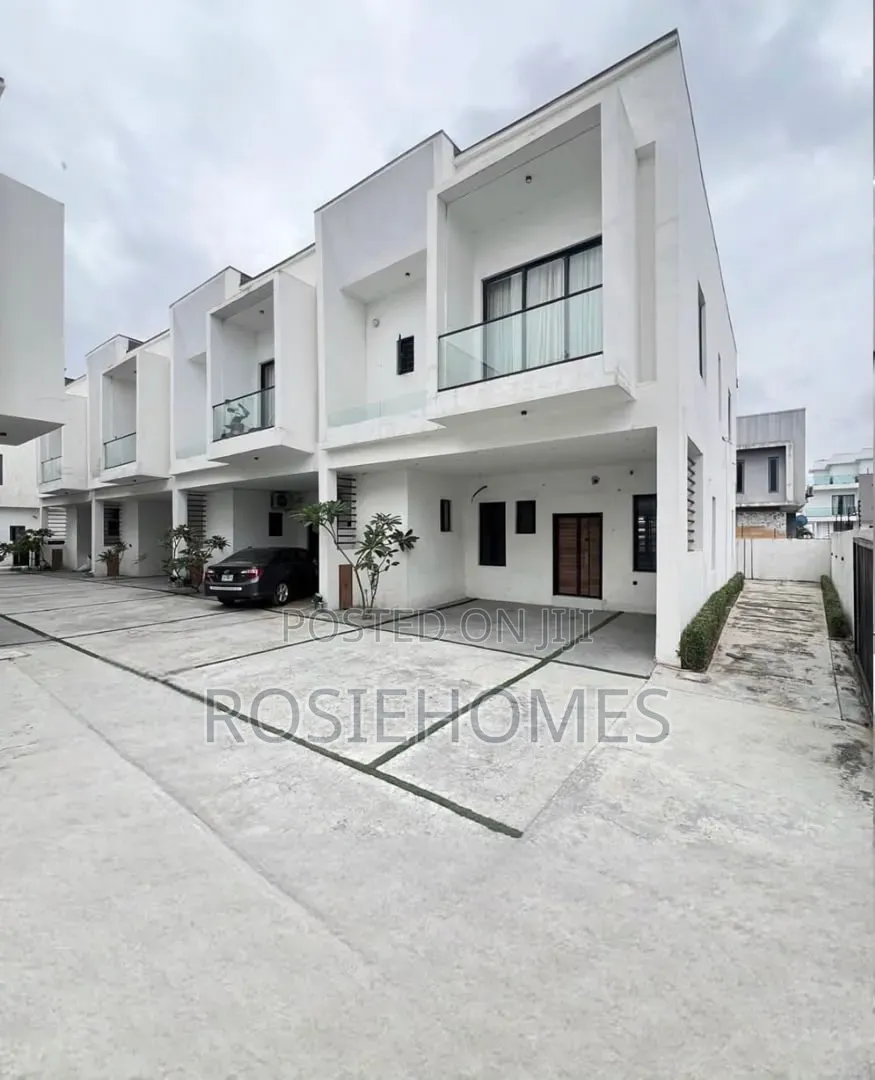 Furnished 3bdrm Duplex in Orchid, Lekki Phase 1 for rent