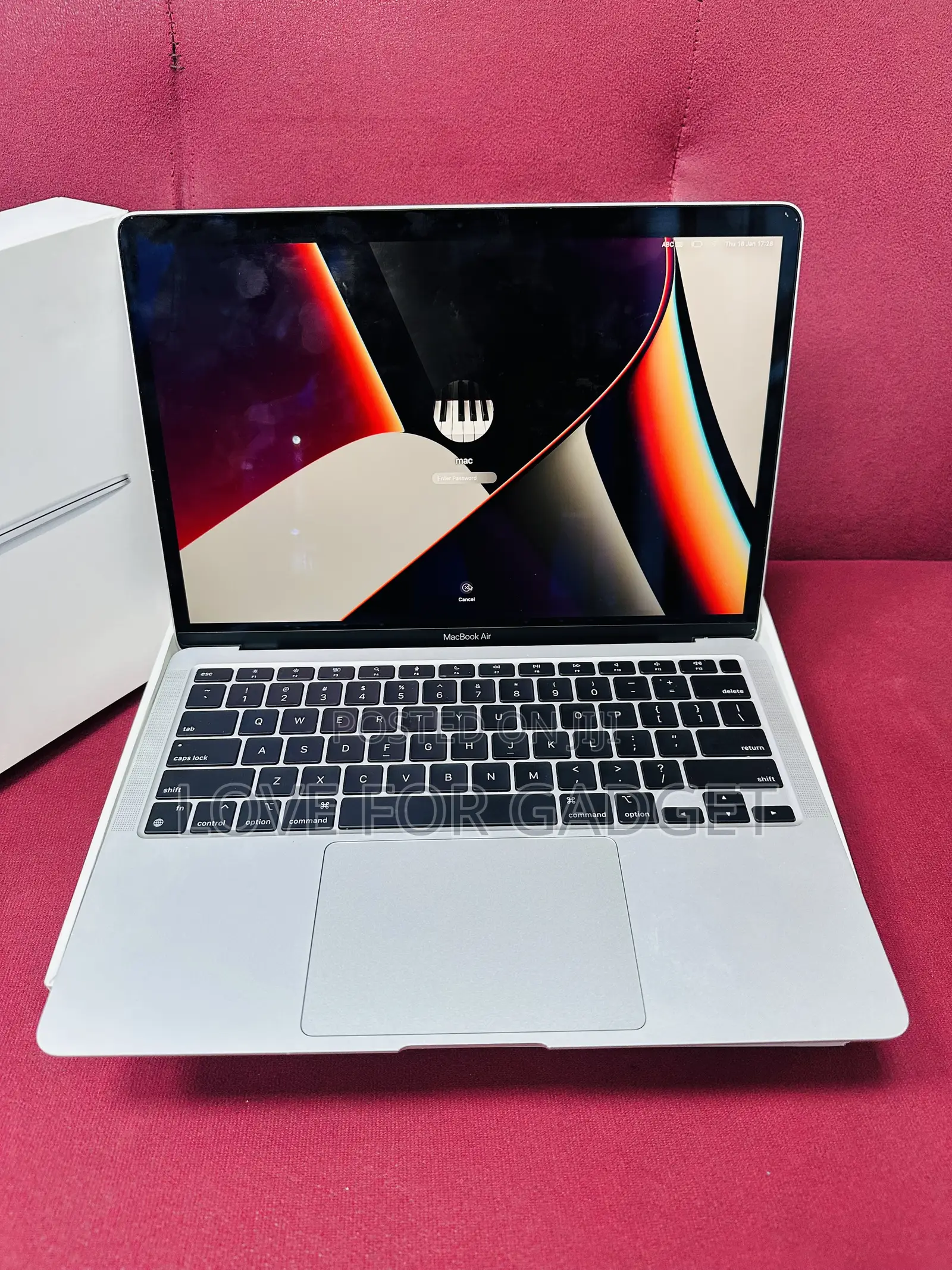Laptop Apple MacBook Air 2020 M1 8GB Apple M1 SSD 256GB