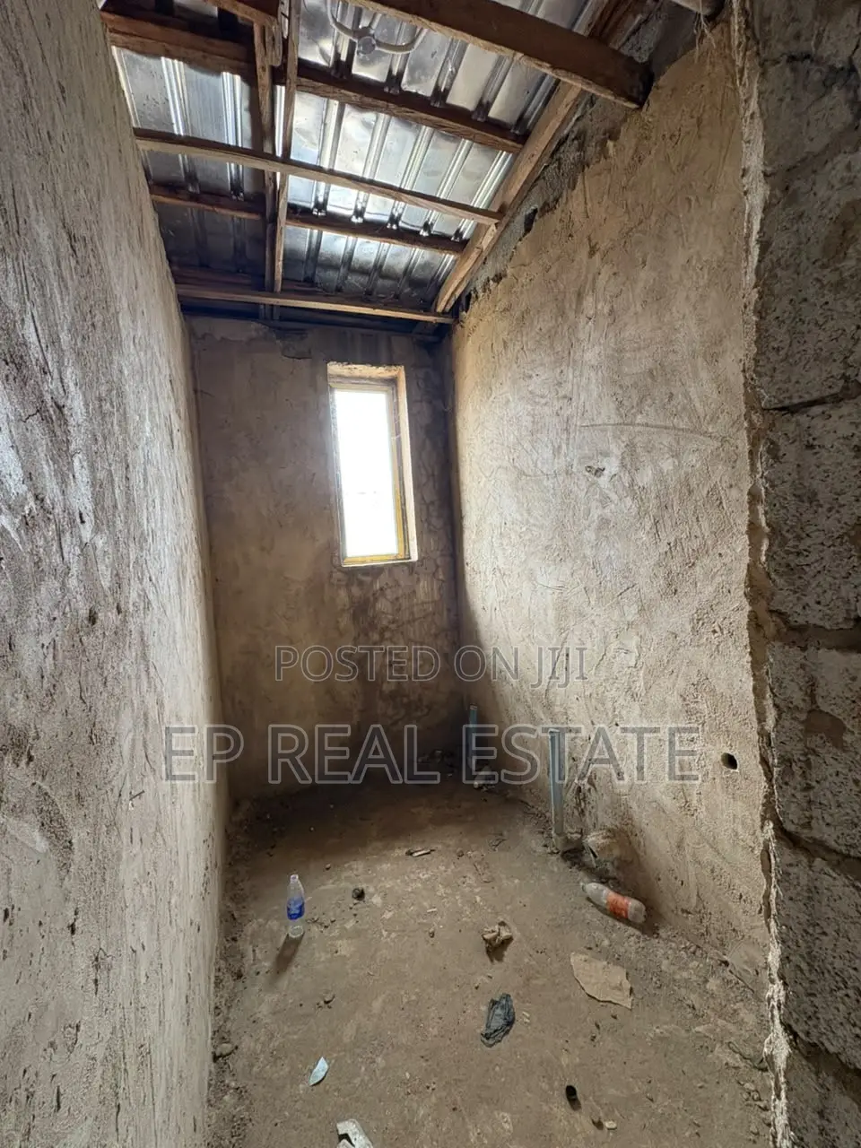 4bdrm Duplex in Apo District for sale