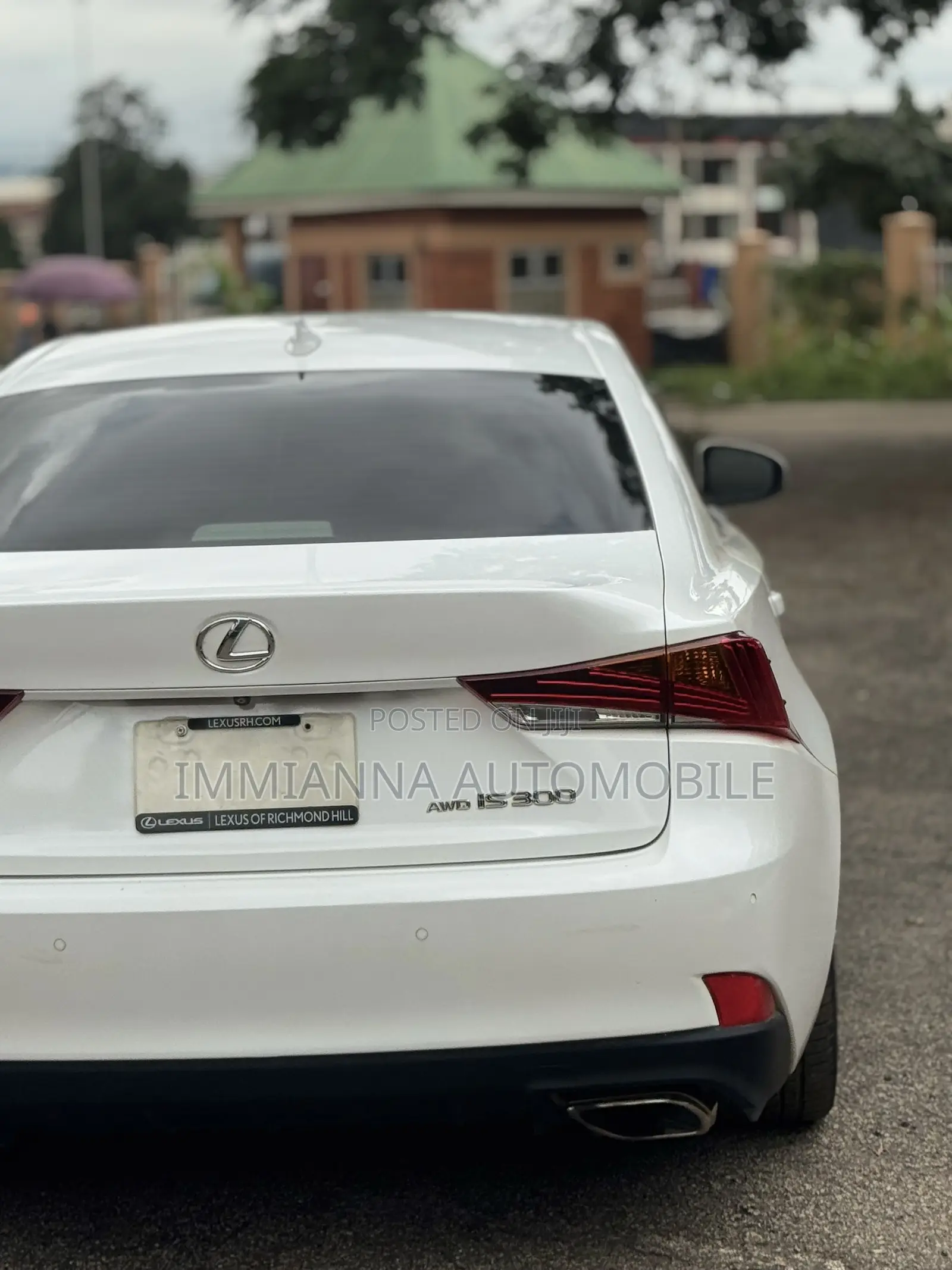 Lexus IS 300 AWD 2018 White