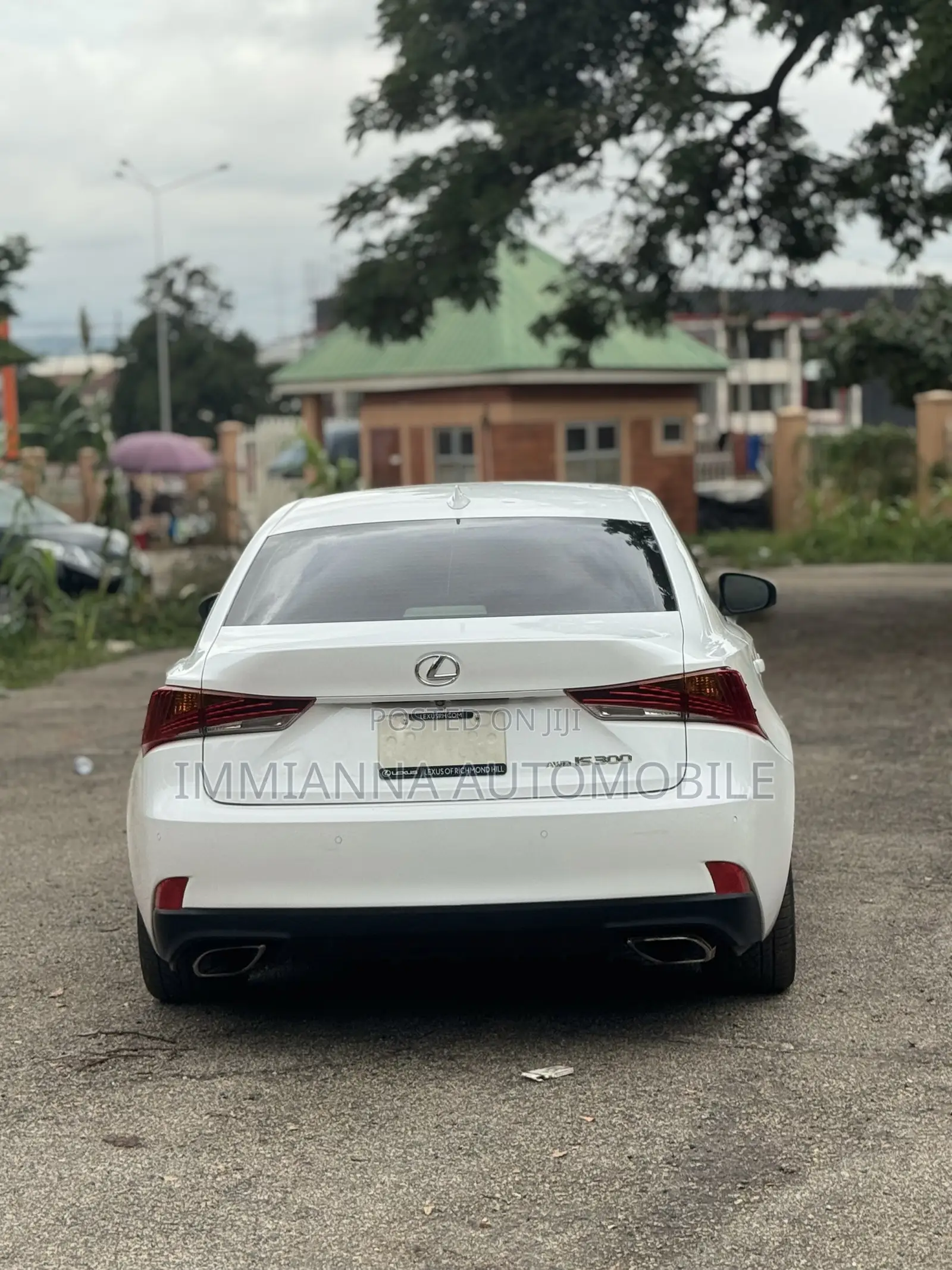 Lexus IS 300 AWD 2018 White