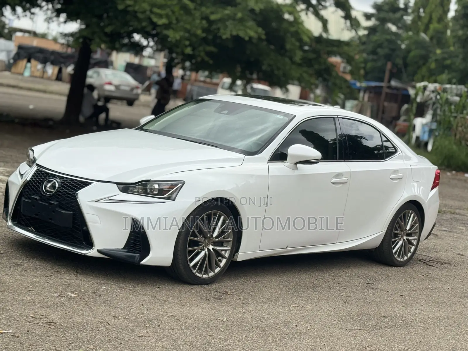 Lexus IS 300 AWD 2018 White