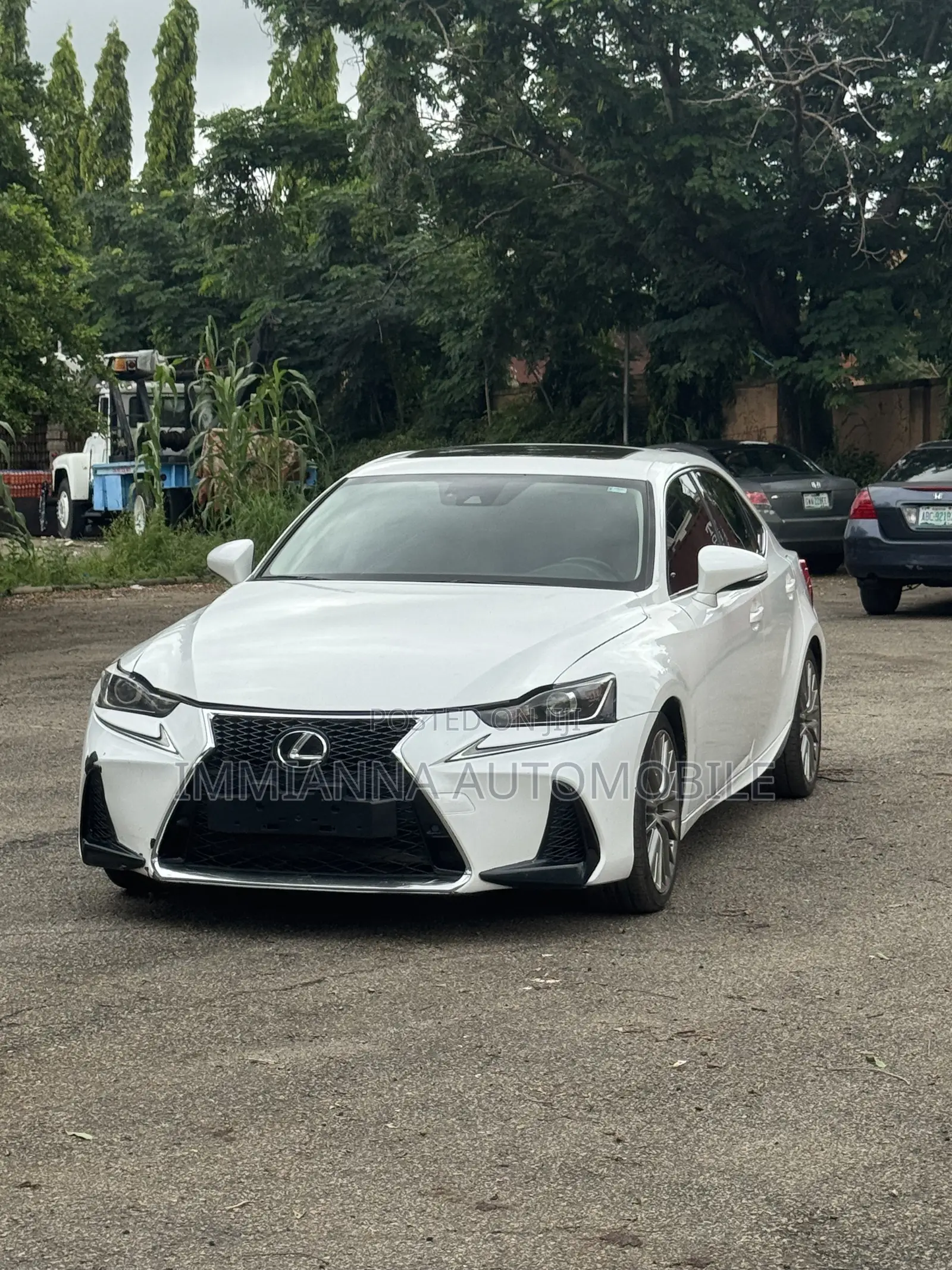 Lexus IS 300 AWD 2018 White