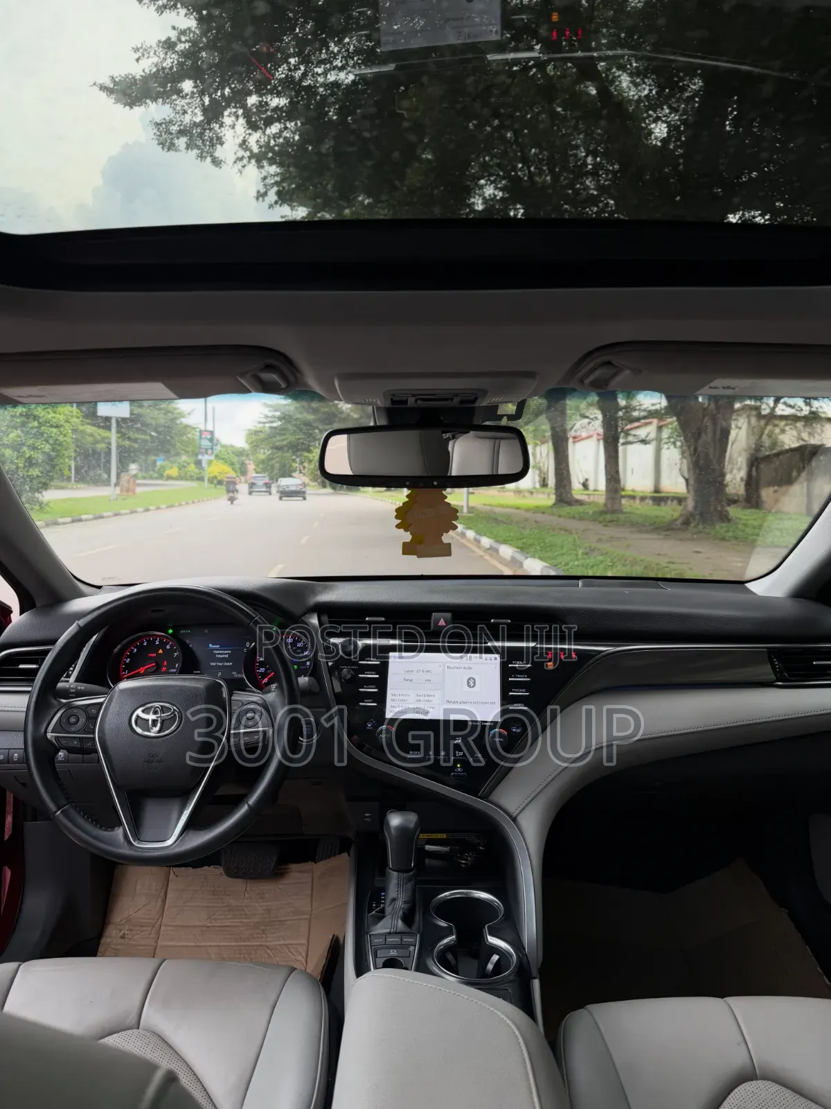 Toyota Camry 2019 Red