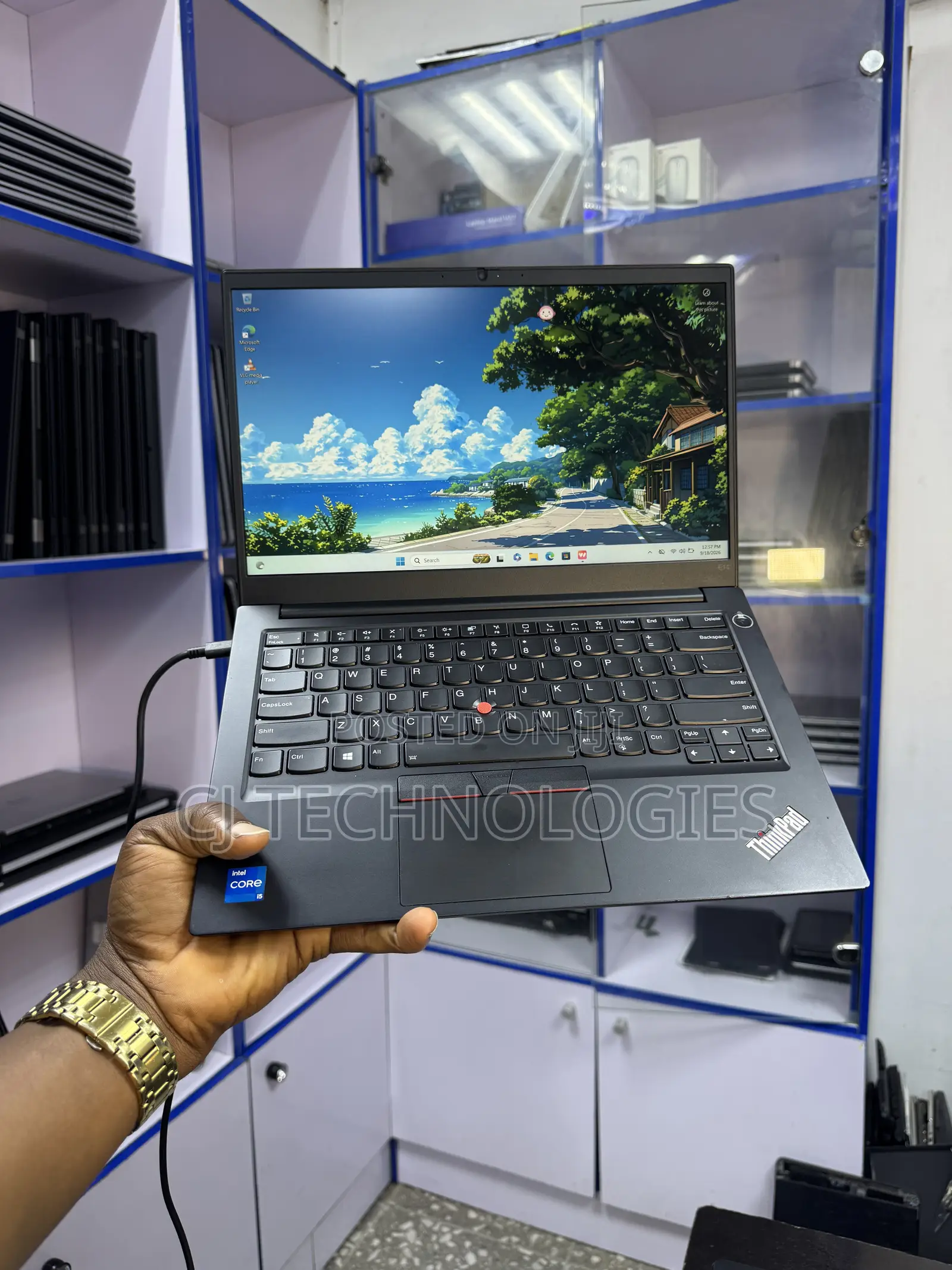 Laptop Lenovo ThinkPad E14 Gen 2 8GB Intel Core i5 SSD 256GB