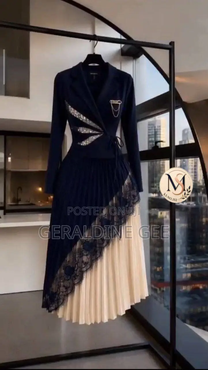 Queens Elegant Outfit for My Authentic Classic Outfit for Any Events