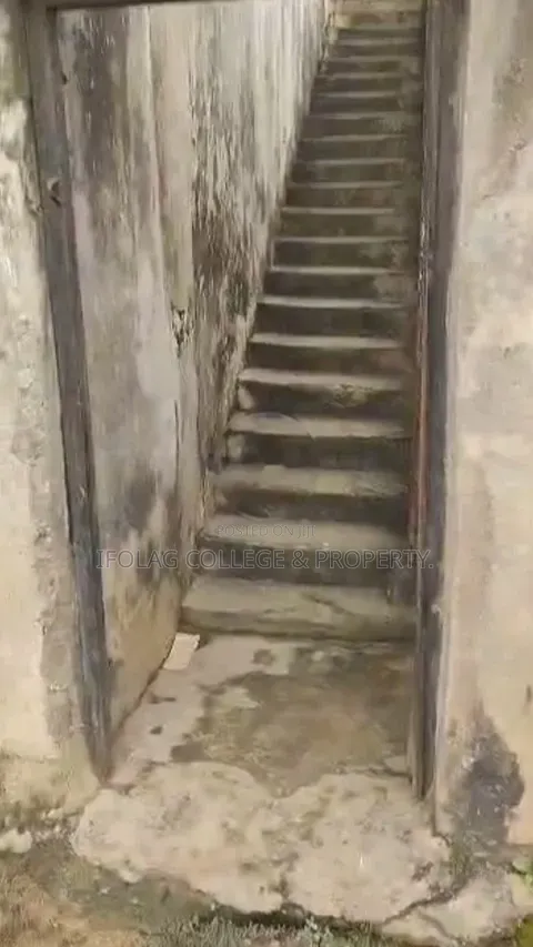 2bdrm Block of Flats in Ijegun for sale