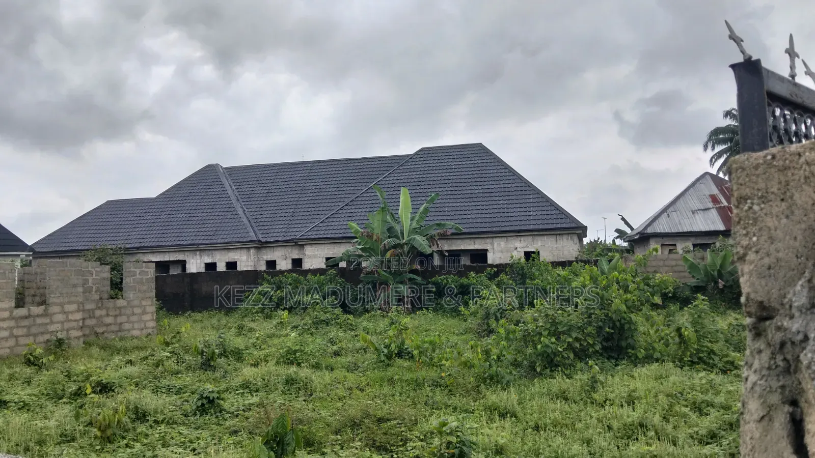 For Sale : Cofo 3 Plots at Okpara Ave. Near Abia Government House,