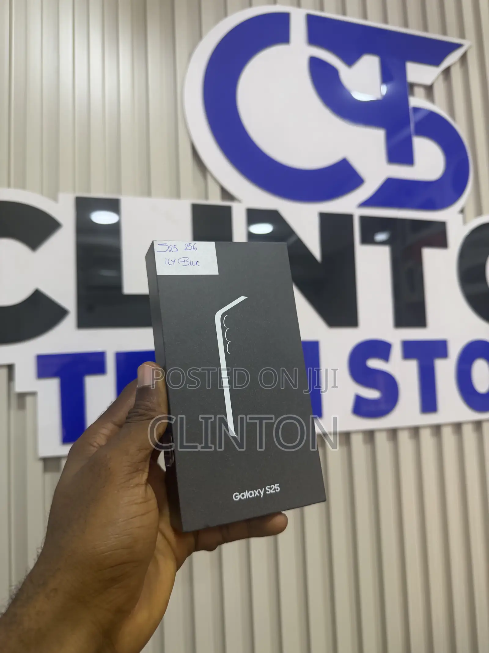 New Samsung Galaxy S25 256 GB Blue