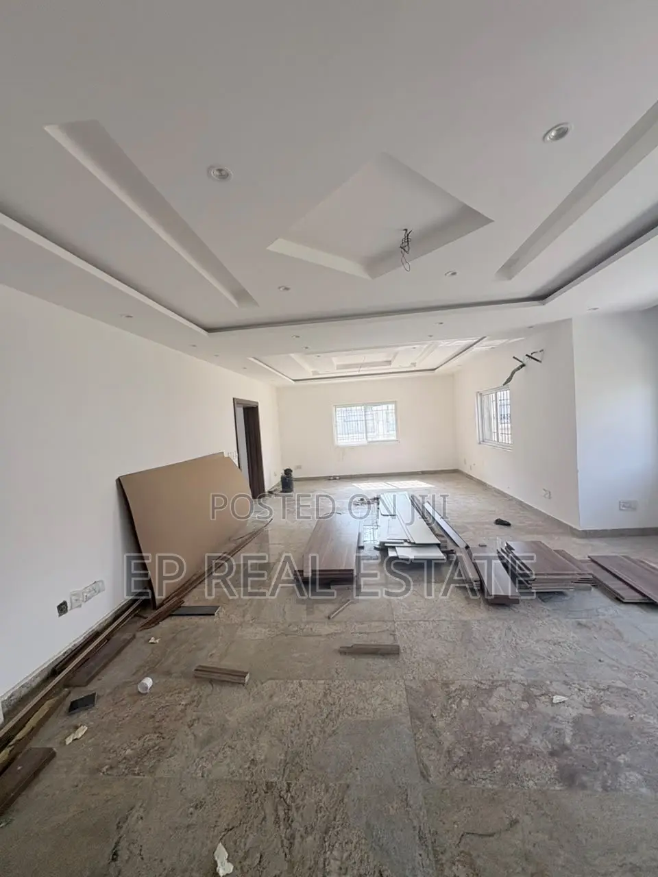 5bdrm Duplex in Maitama for sale