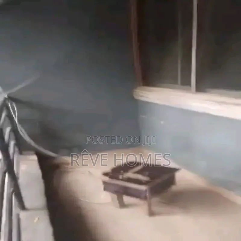 2bdrm Block of Flats in Ebute Metta for rent