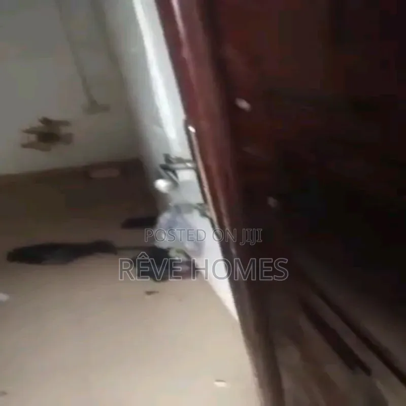 2bdrm Block of Flats in Ebute Metta for rent