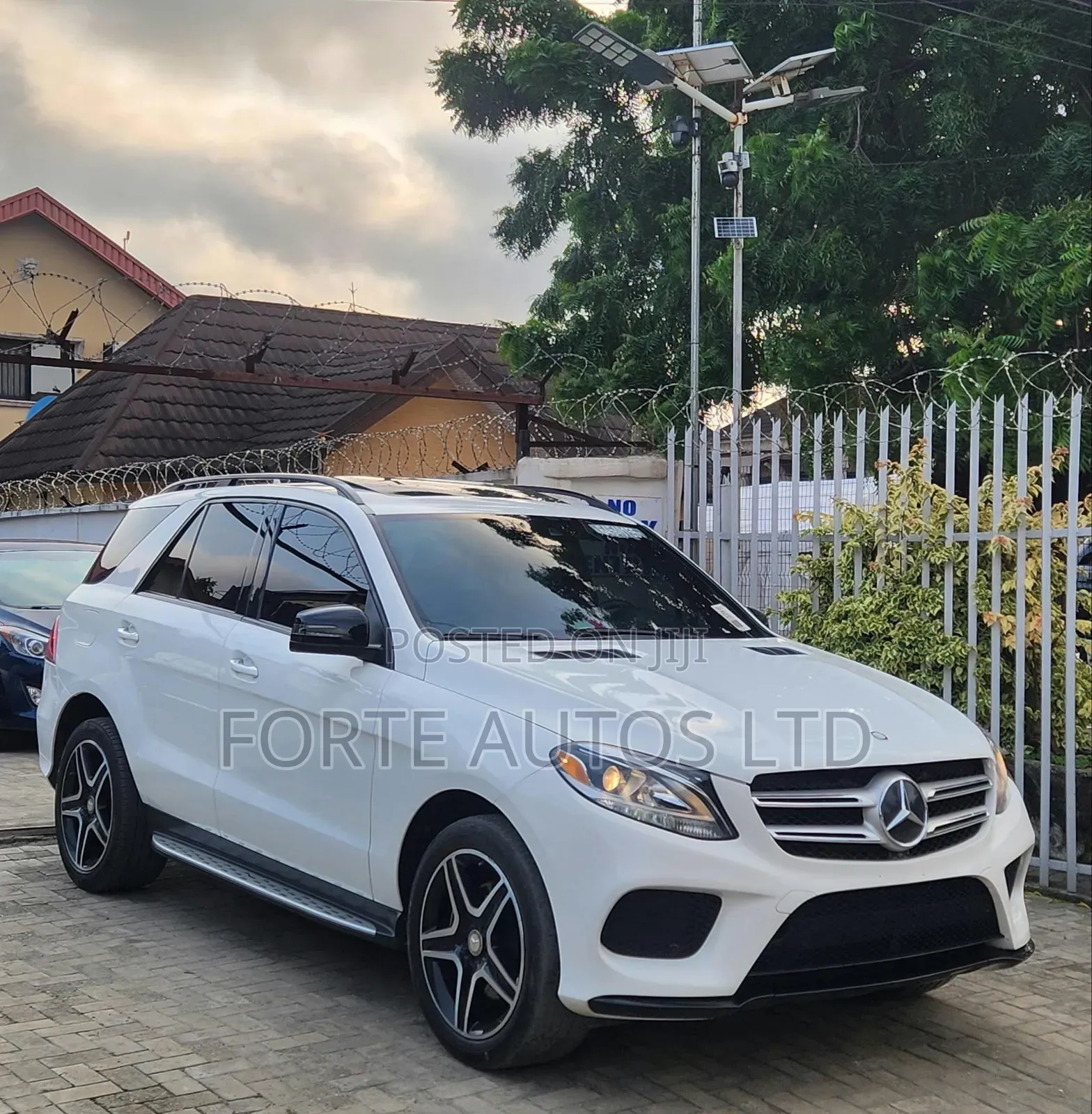 Mercedes-Benz GLE-Class 2017 White