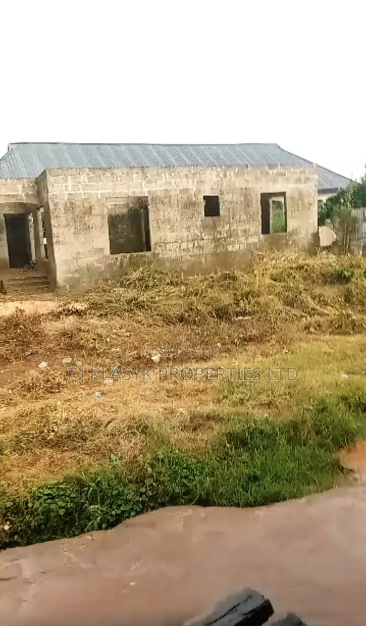 Uncompleted Building on 50/100. On a Corner Piece