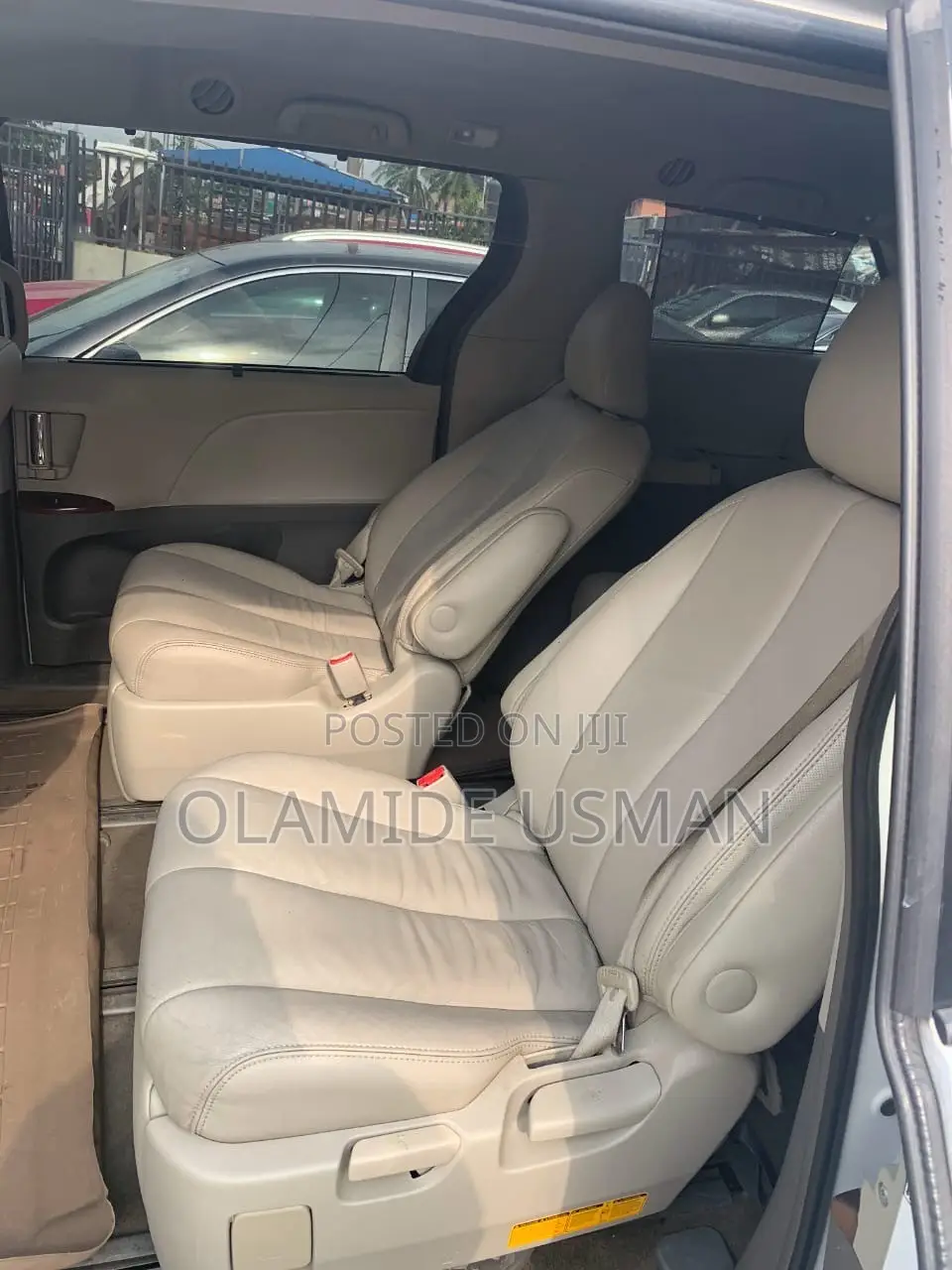 Toyota Sienna XLE 7-Passenger 4dr Minivan AWD (3.5L 6cyl 6A) 2014 White