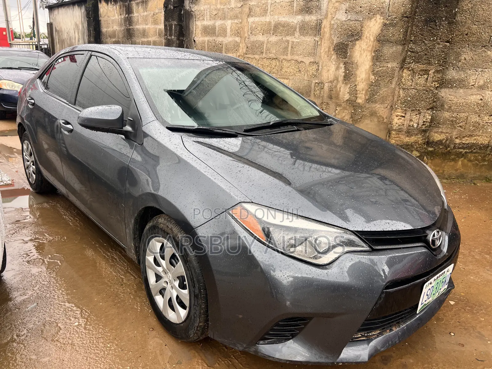 Toyota Corolla LE 4dr Sedan (1.8L 4cyl CVT) 2015 Gray