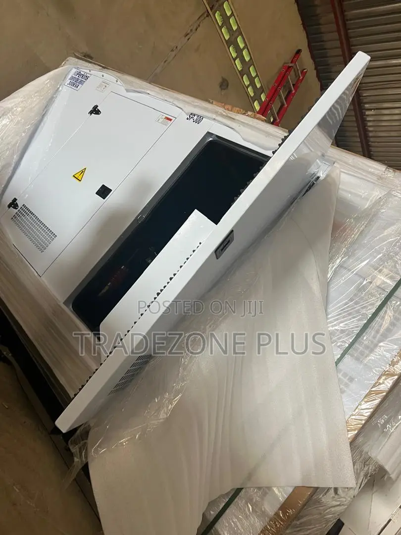 Perkins 300kVA Soundproof Generator for Offices Businesses