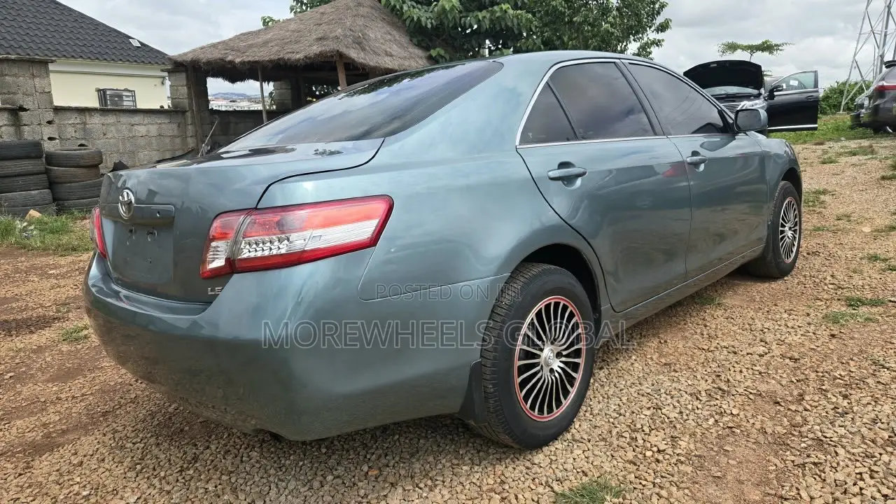 Toyota Camry 2.4 LE 2008 Green