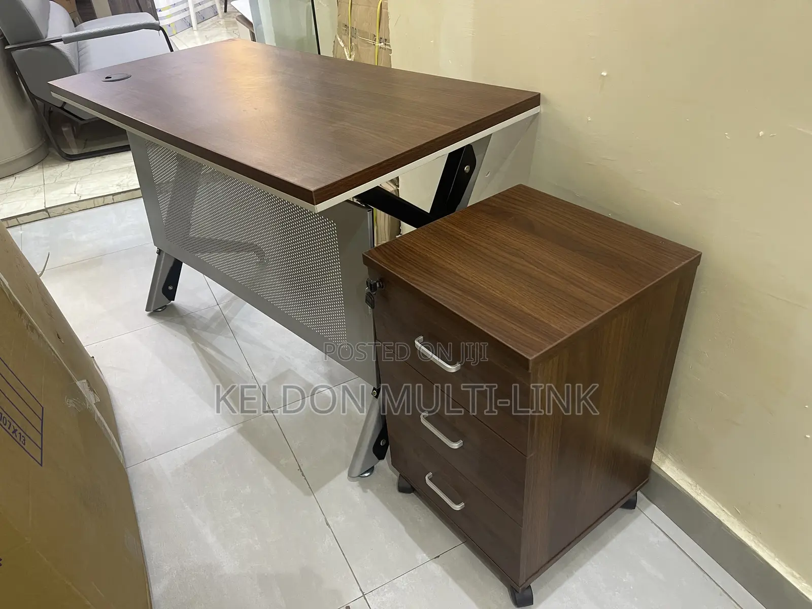 Teen Tables for Office