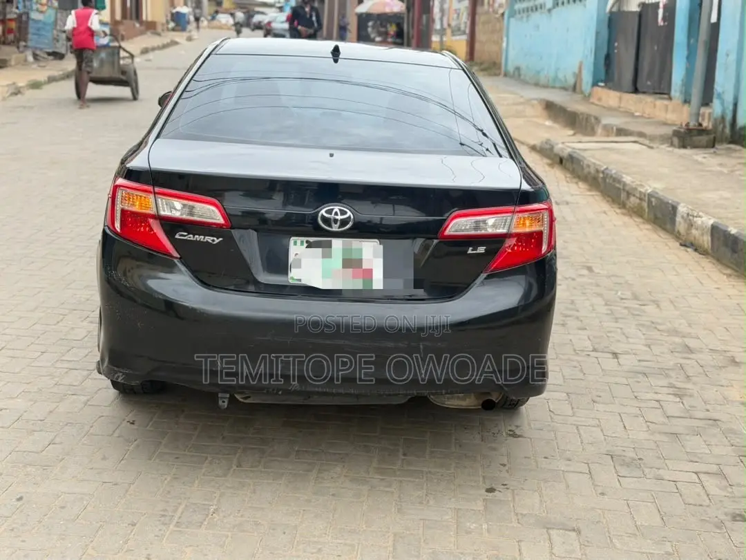 Toyota Camry LE 4dr Sedan (2.5L 4cyl 6A) 2012 Black