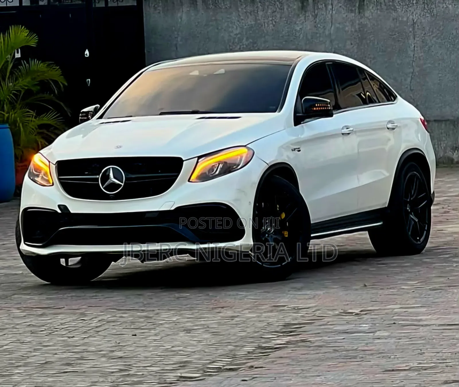 Mercedes-Benz GLE-Class 2019 White