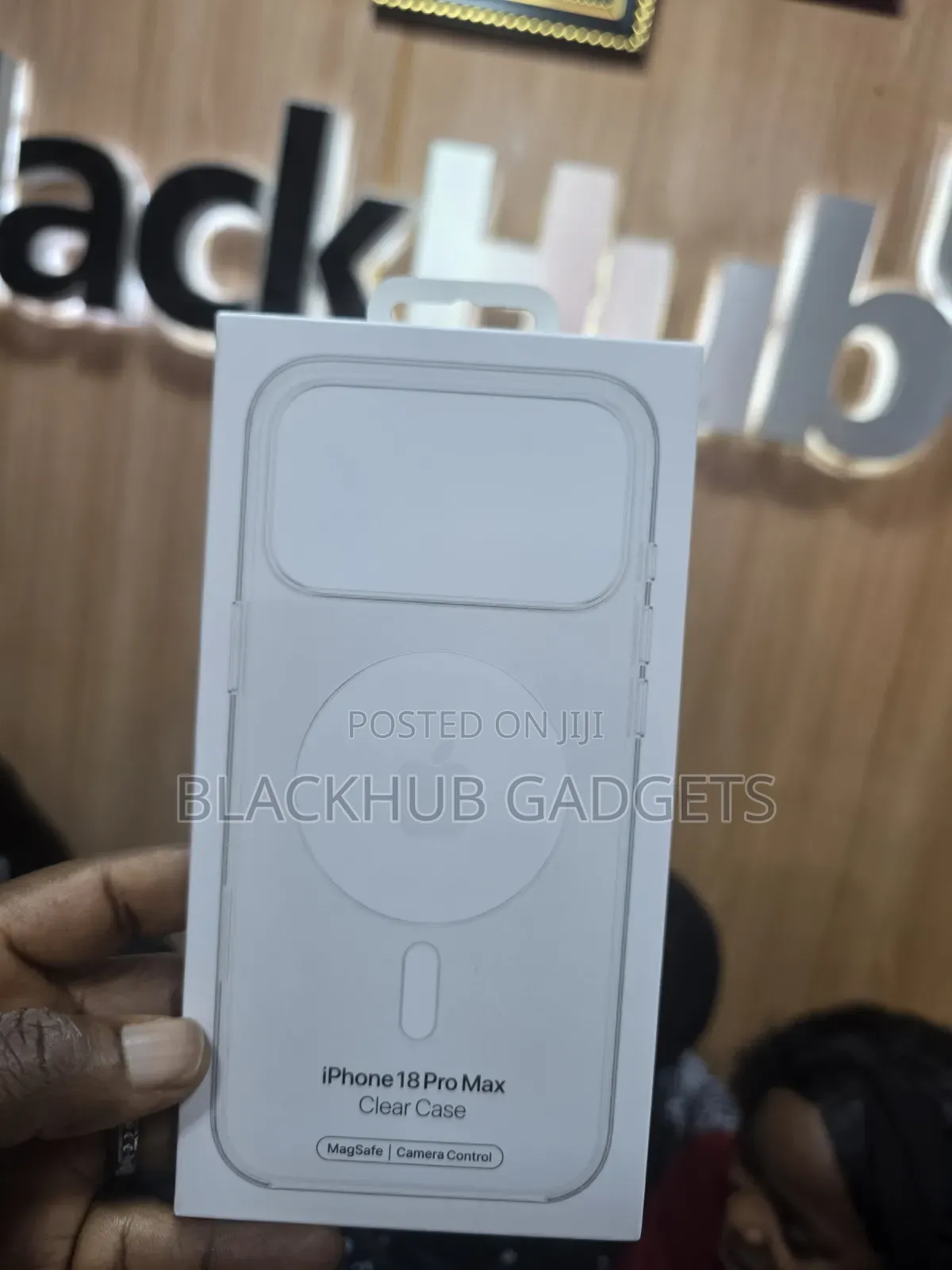 iPhone 18 Pro Max Transparent Pouch