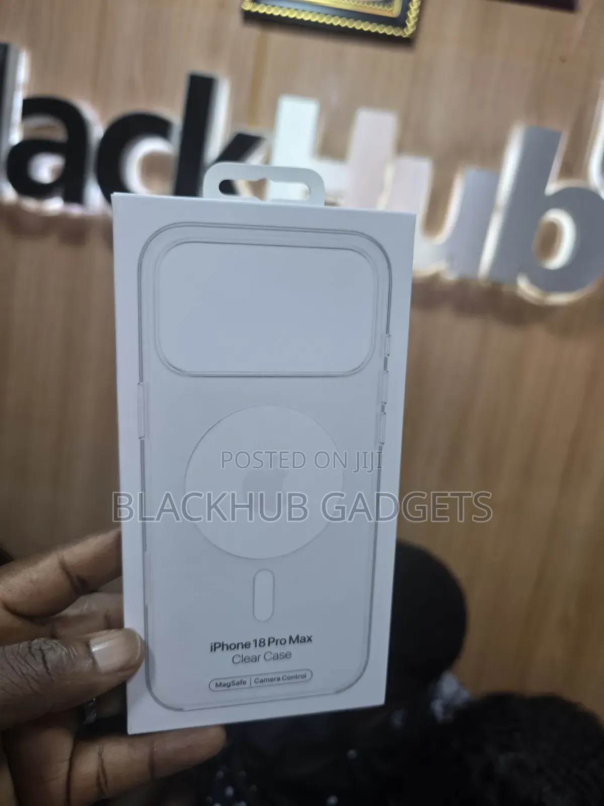 iPhone 18 Pro Max Transparent Pouch