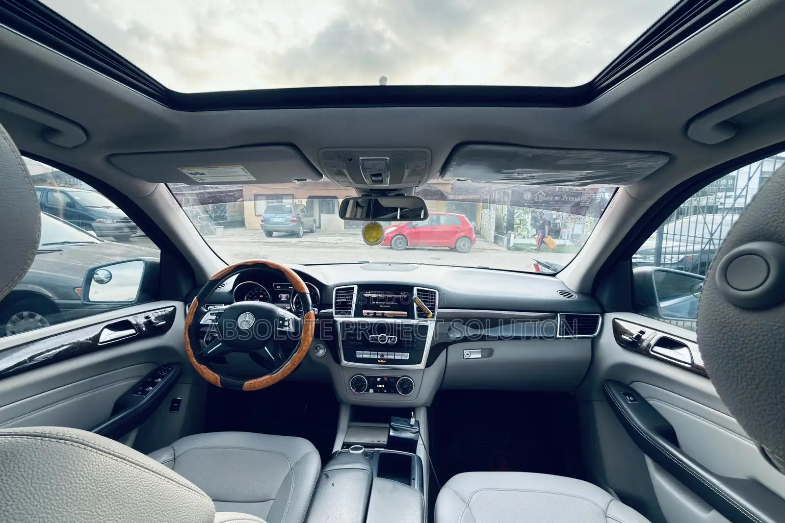 Mercedes-Benz M Class ML350 4MATIC 4dr SUV AWD (3.5L 6cyl 7A) 2014 Gray