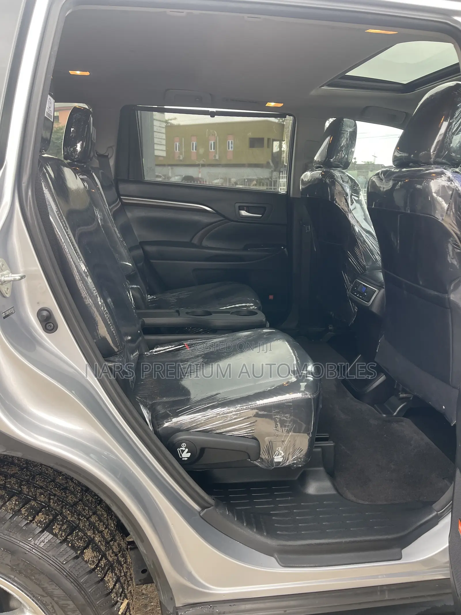 Toyota Highlander Limited 4dr SUV AWD (3.5L 6cyl 6A) 2014 Silver
