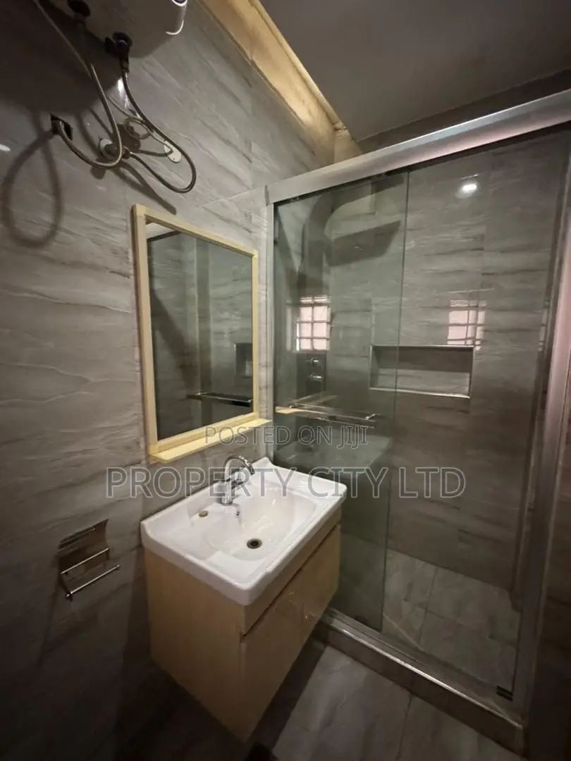 Furnished 4bdrm House in Ikeja Gra for rent