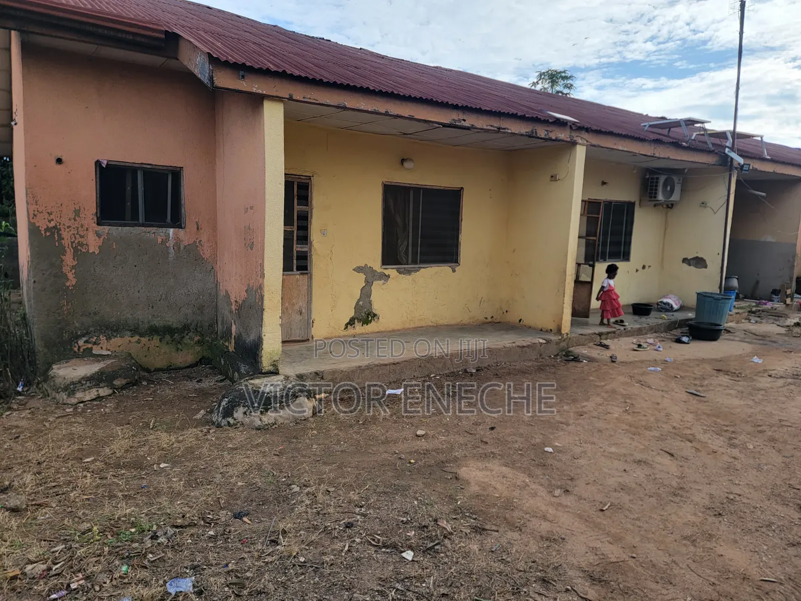 7bdrm House in Mararaba for sale