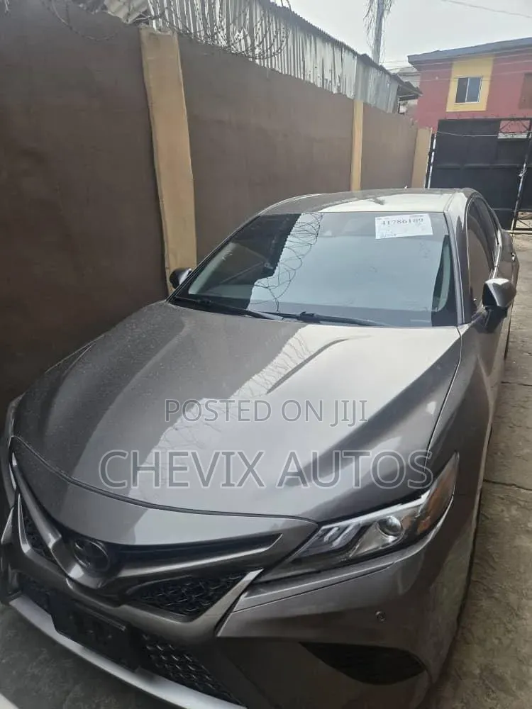 Toyota Camry 2020 Gray