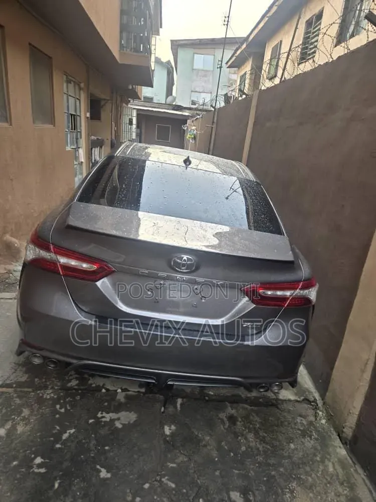 Toyota Camry 2020 Gray