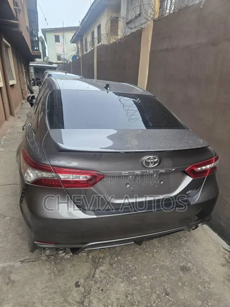 Toyota Camry 2020 Gray