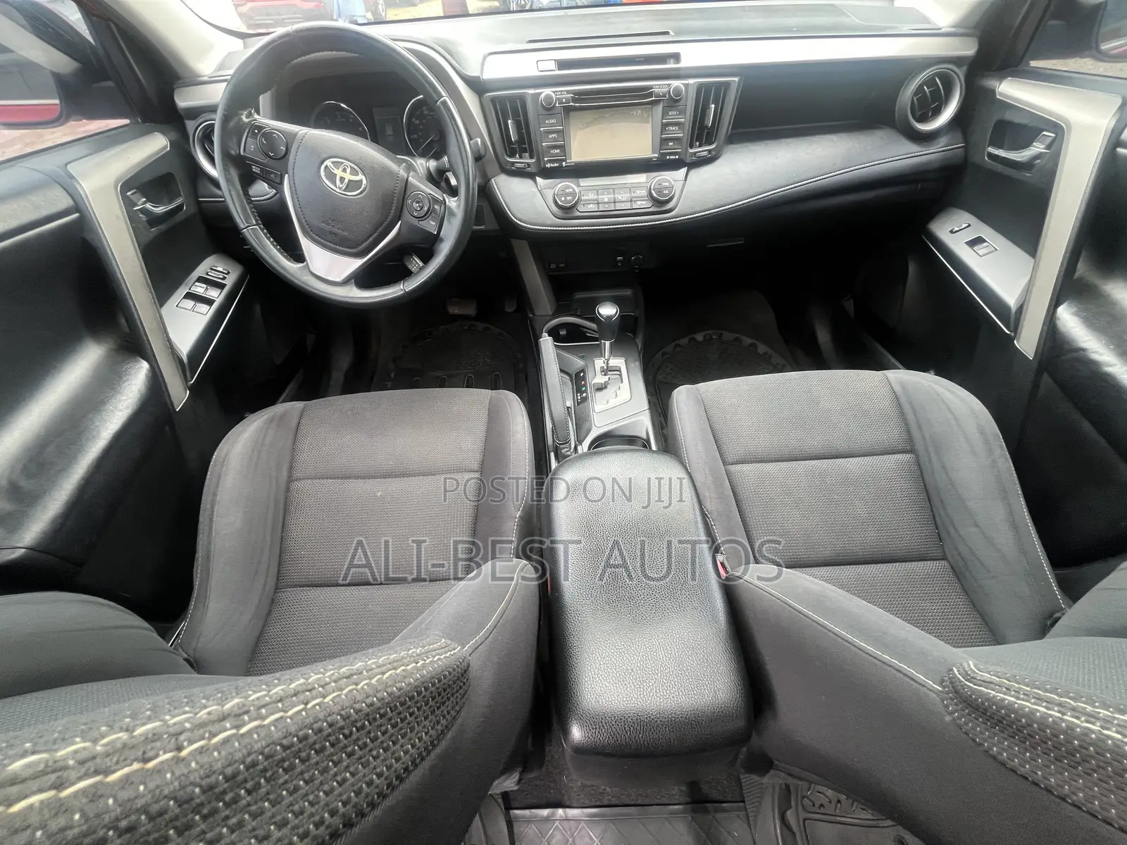 Toyota RAV4 2015 Red