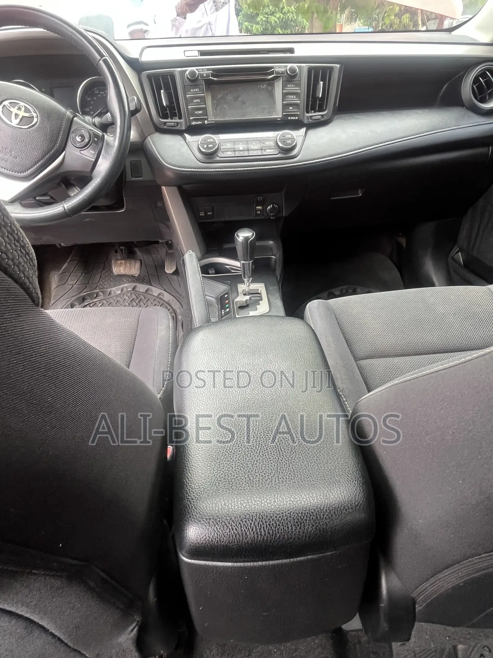 Toyota RAV4 2015 Red