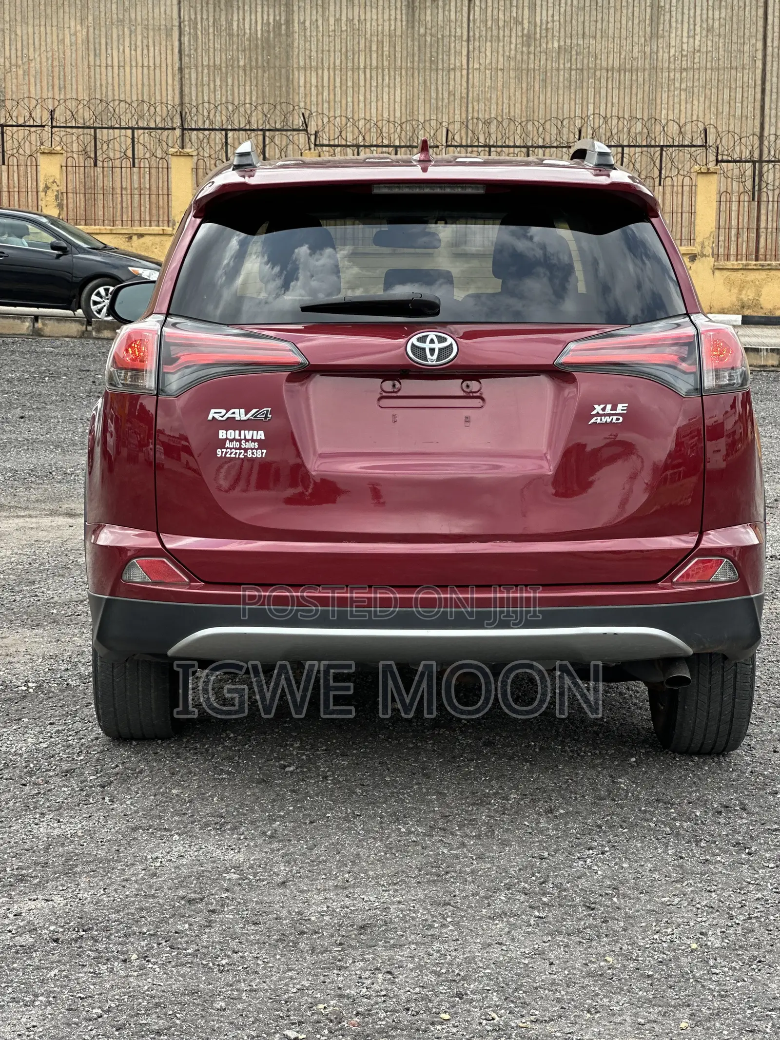 Toyota RAV4 XLE 4dr SUV AWD (2.5L 4cyl 6A) 2018 Maroon