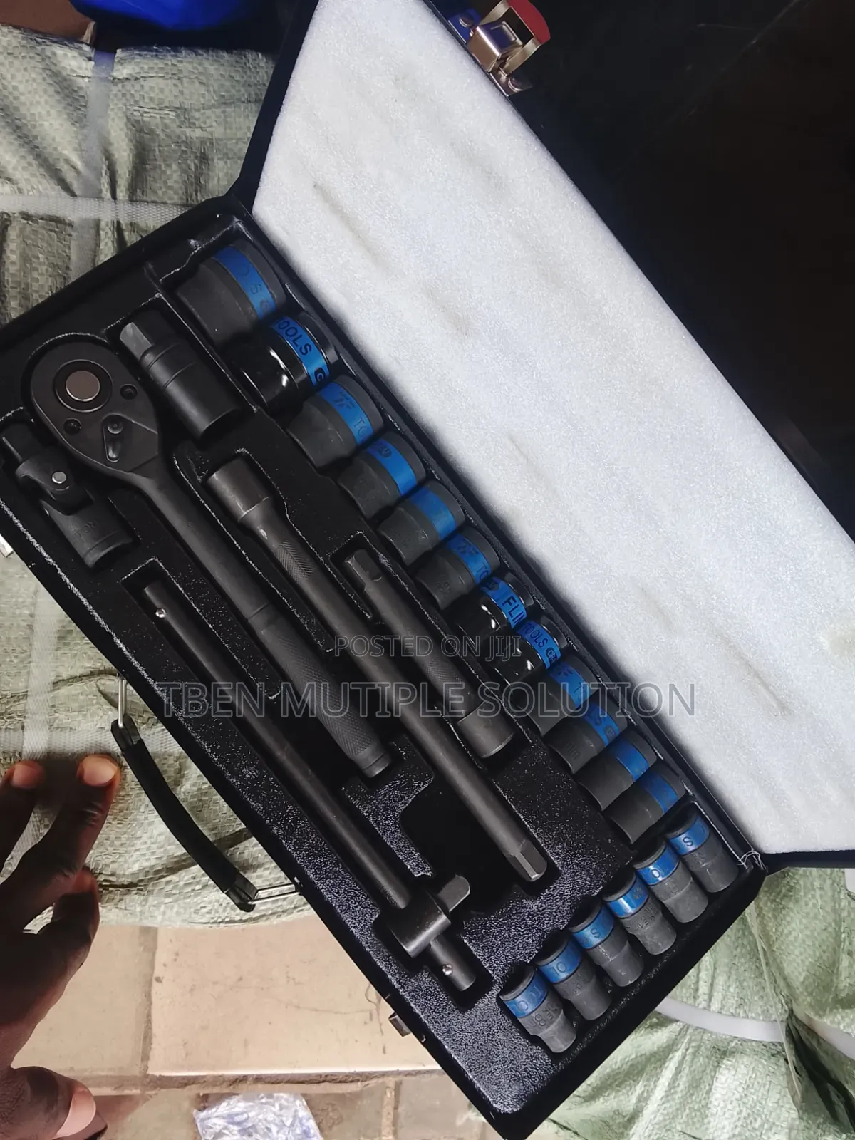 24 PCs 1/2-Inch Drive Metric Socket Wrench Set