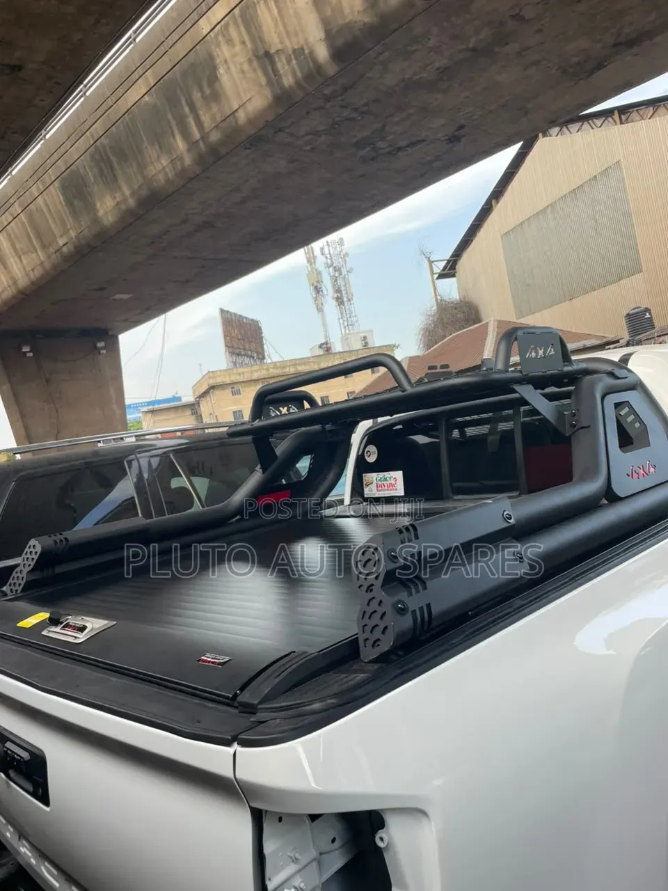 Tacoma 4×4 Retractable Roller Boot Cover Rugged Bar Spoiler