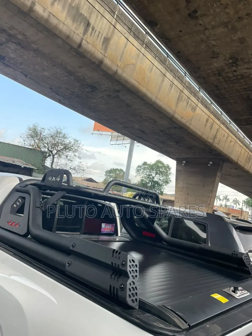 Tacoma 4×4 Retractable Roller Boot Cover Rugged Bar Spoiler