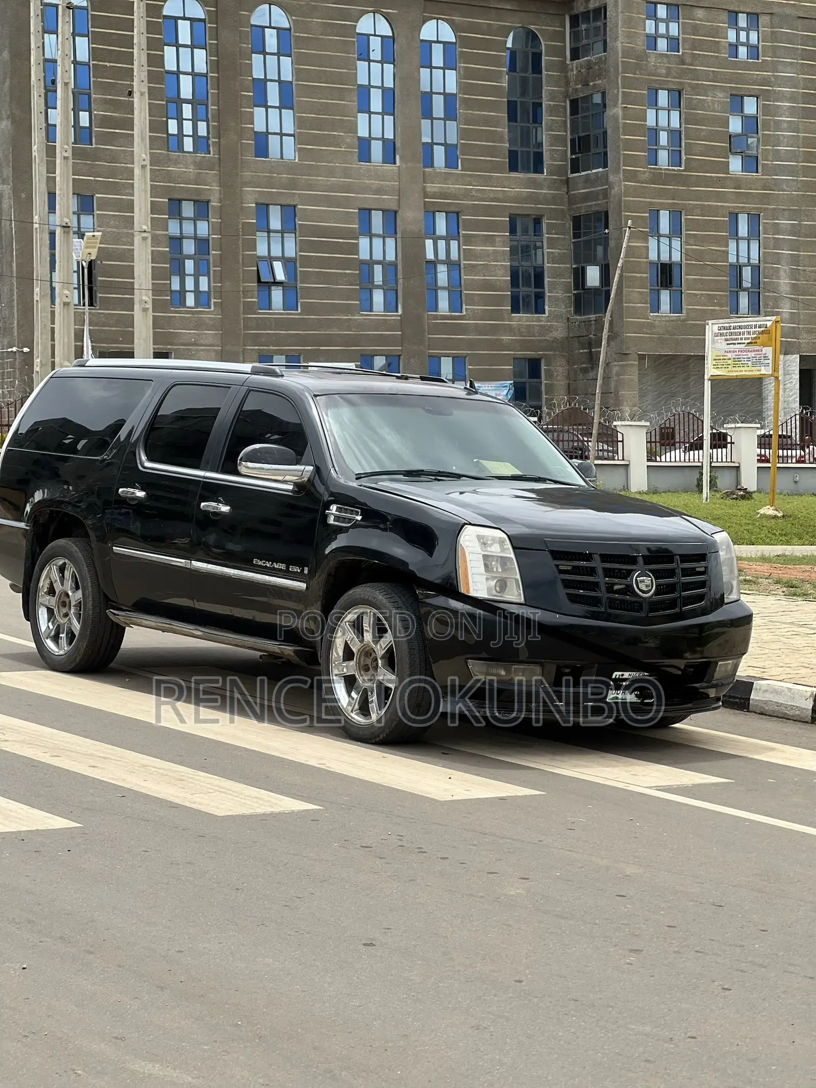 Cadillac Escalade ESV Base 2026 Black