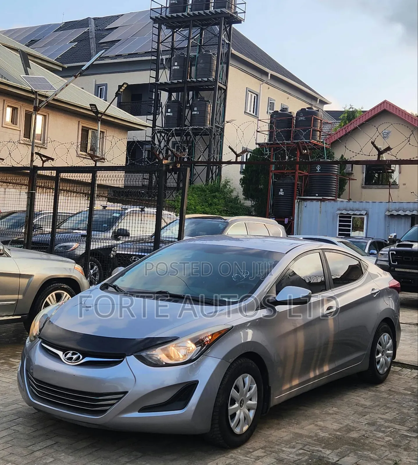 Hyundai Elantra Limited 4dr Sedan (1.8L 4cyl 6A) 2014 Gray