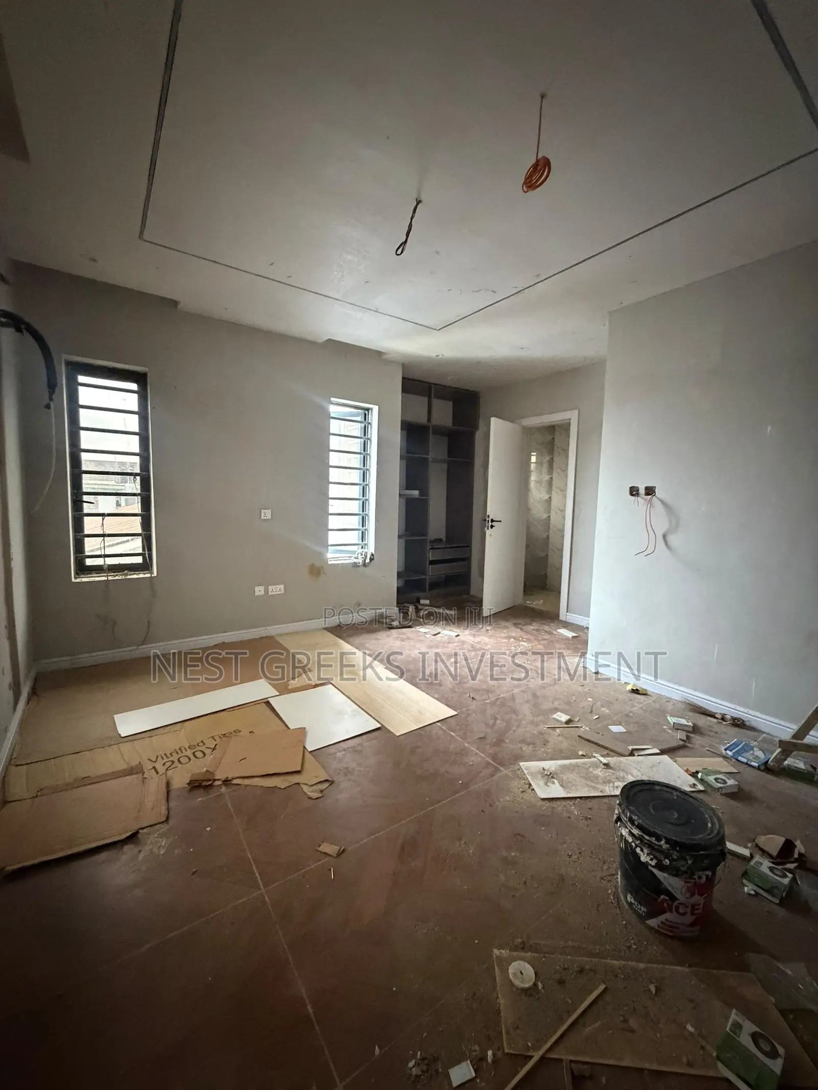 5bdrm Duplex in Adeniyi Jones for sale
